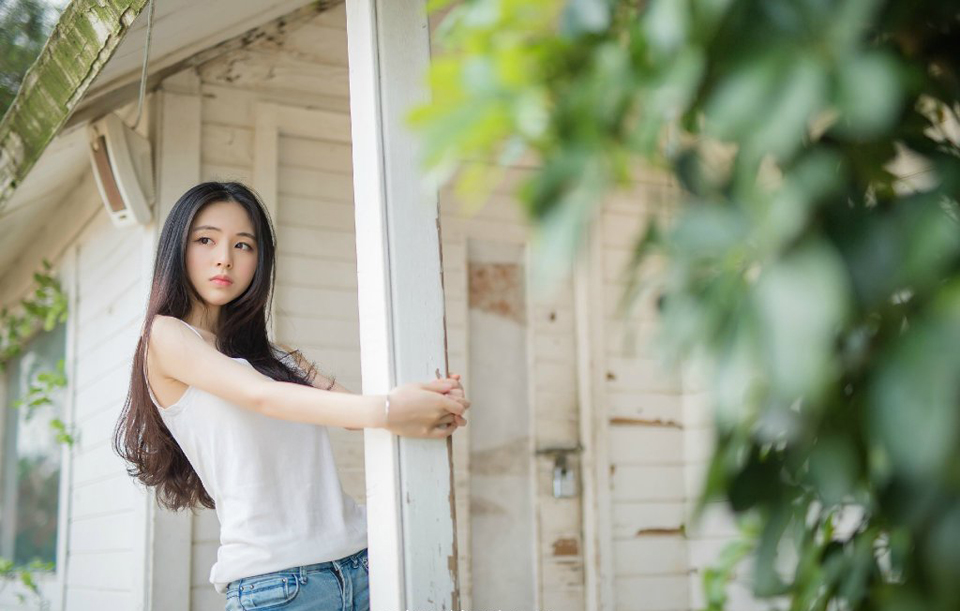 我们有三种朋友：爱我们的，对我们不感兴趣的，还有恨我们的。